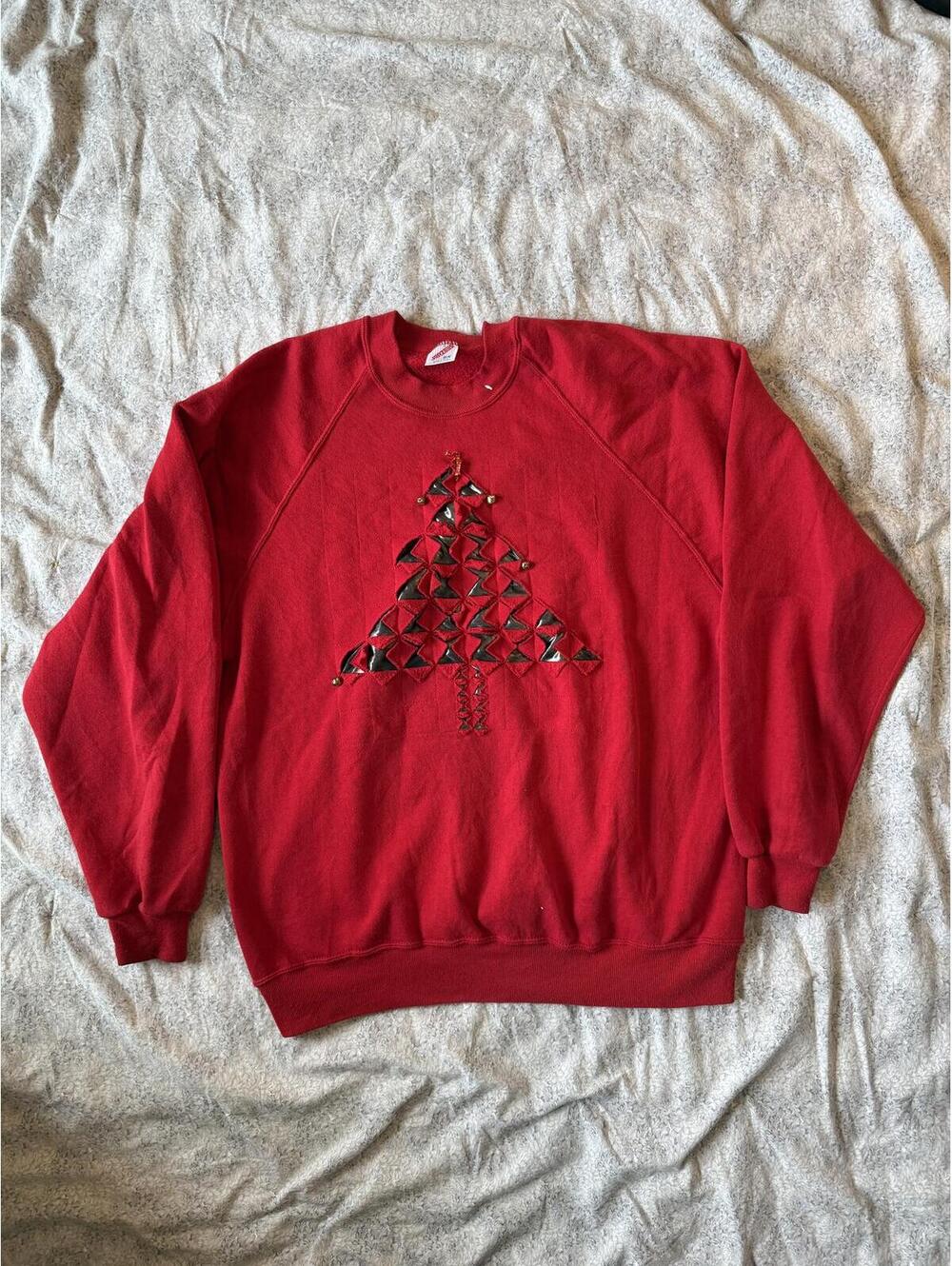 Jerzees 2X Red Sweatshirt with Christmas Tree Design